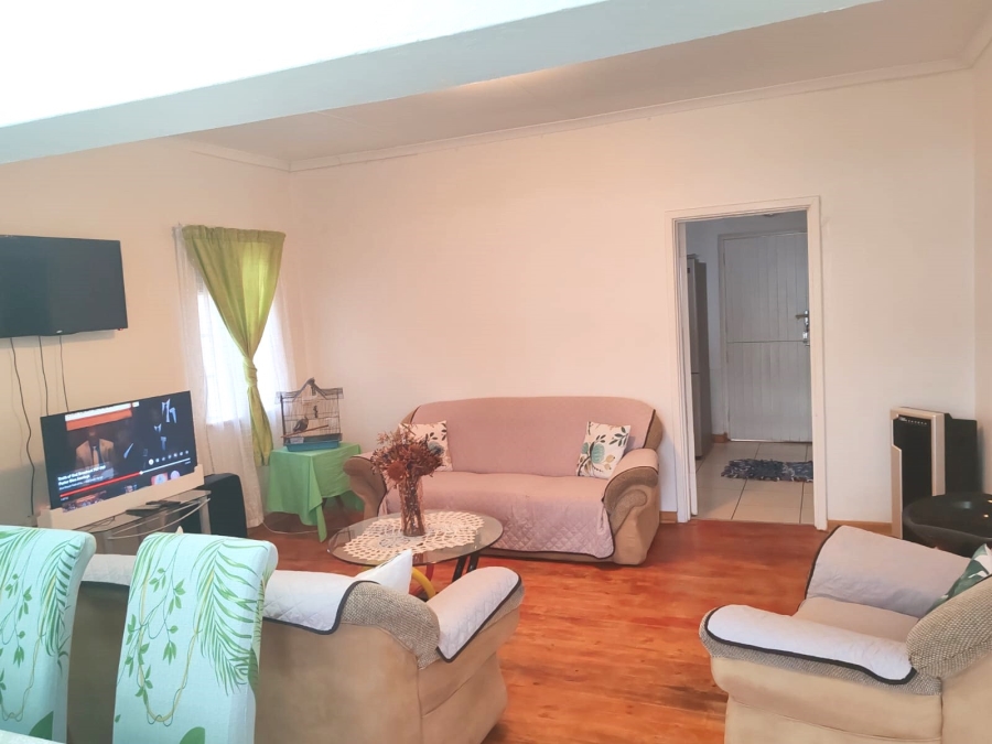 3 Bedroom Property for Sale in Van Riebeeck Hoogte Eastern Cape